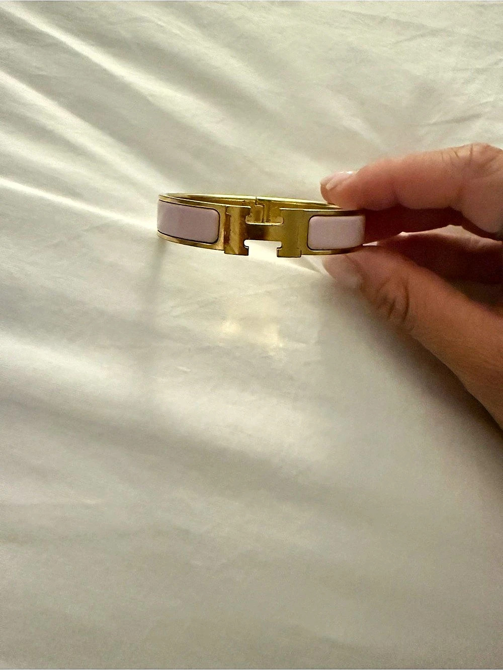 Hermès Clic H Bracelet Gold & Pink
